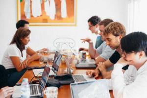 Análise de projetos ECK Eletrônica